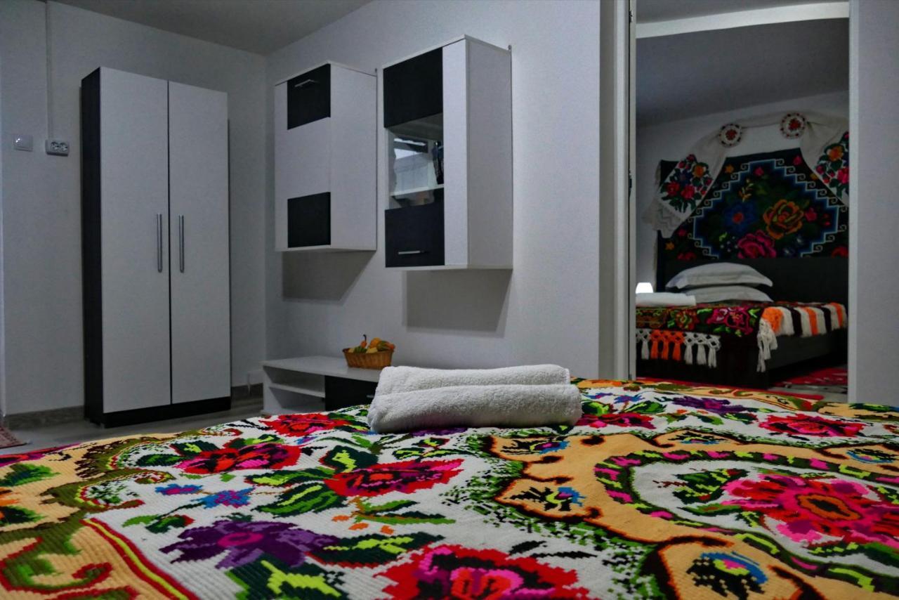 Ferienwohnung La Dory Satu Sugatag Exterior foto