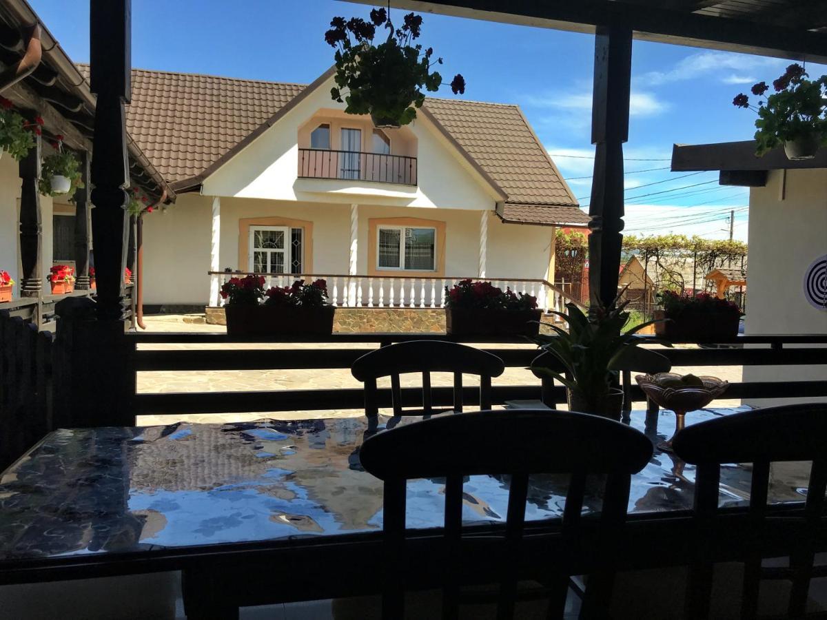 Ferienwohnung La Dory Satu Sugatag Exterior foto