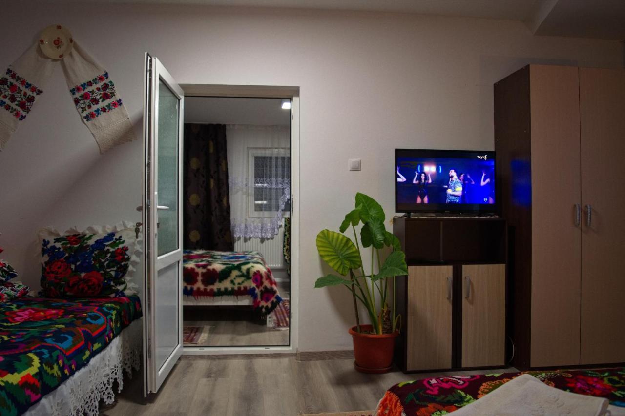 Ferienwohnung La Dory Satu Sugatag Exterior foto